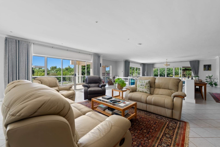 5 Bedroom Property for Sale in Stellenbosch Farms Western Cape